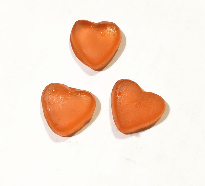 Η Yummy αστεία φράουλα βιταμινών φρούτων Gummy σχεδίασε διαμορφωμένο καρδιά μικρό 60g ανά τσάντα