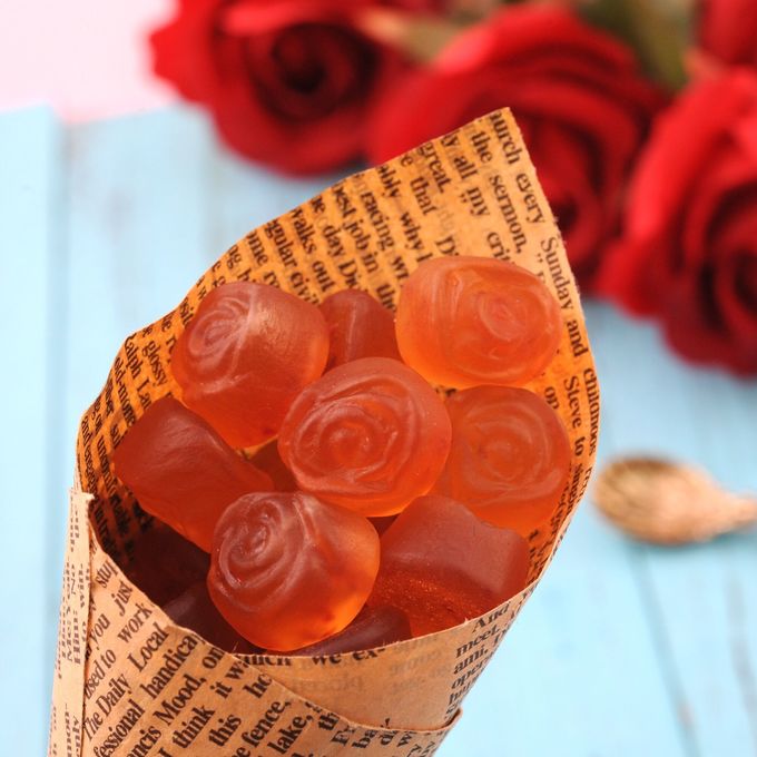 Δέρμα που βελτιώνει τη μαλακή Gummy καραμέλα πηκτίνης ζελατίνας με τη ροδαλή μορφή λουλουδιών αποσπασμάτων